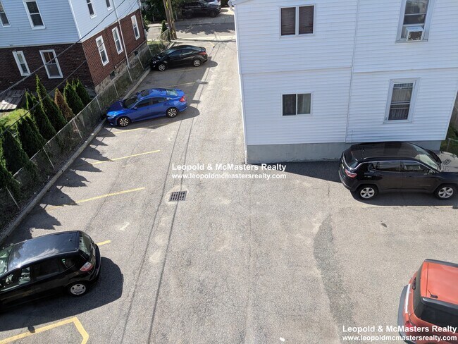 Building Photo - 80 Litchfield St