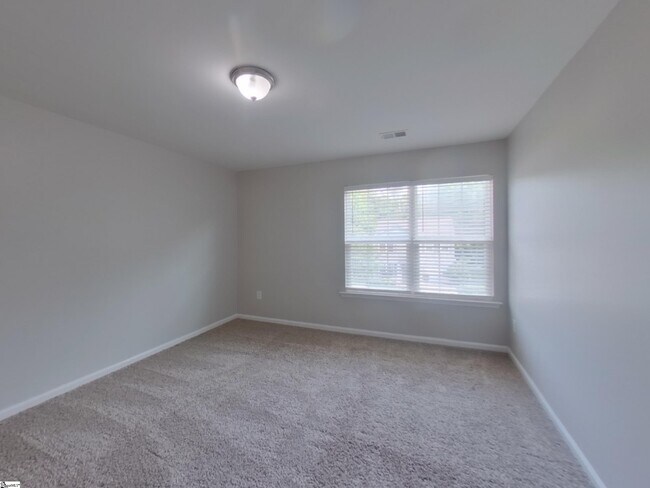 Building Photo - 774 Markham Cir