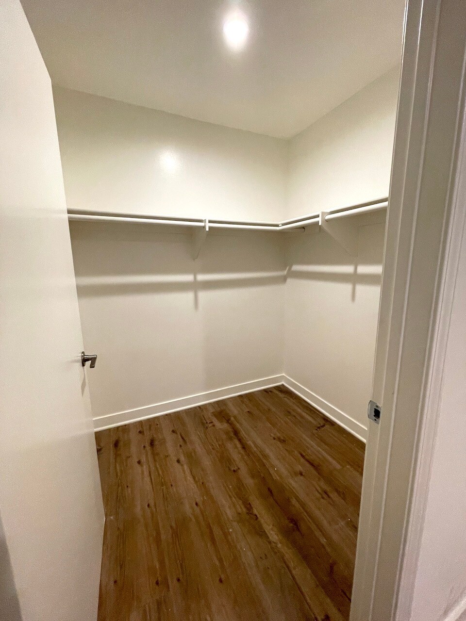 Building Photo - 6143 Fountain Ave