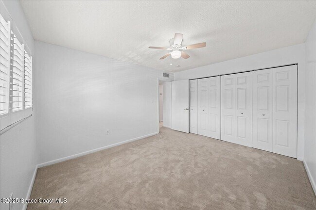 Building Photo - 413 Blue Jay Ln