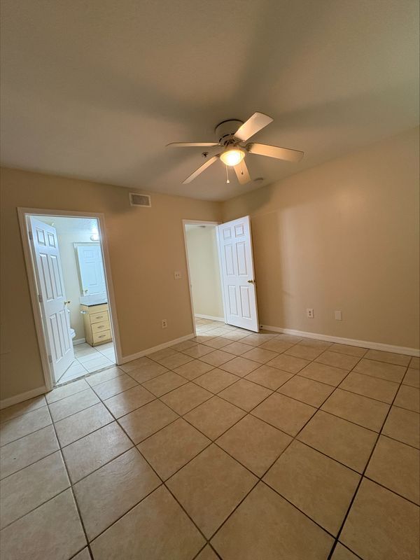 Building Photo - 738 Crest Pines Dr