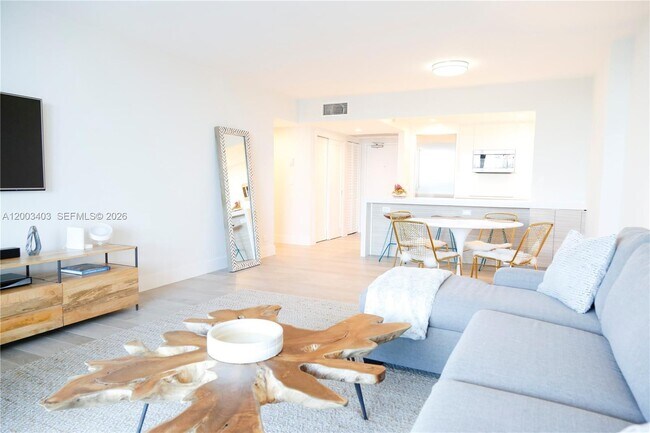 Building Photo - 2301 Collins Ave