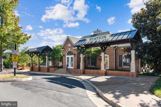 Building Photo - 45478 Whistling Terrace