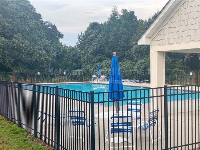 Building Photo - 244 Stonecreek Bnd