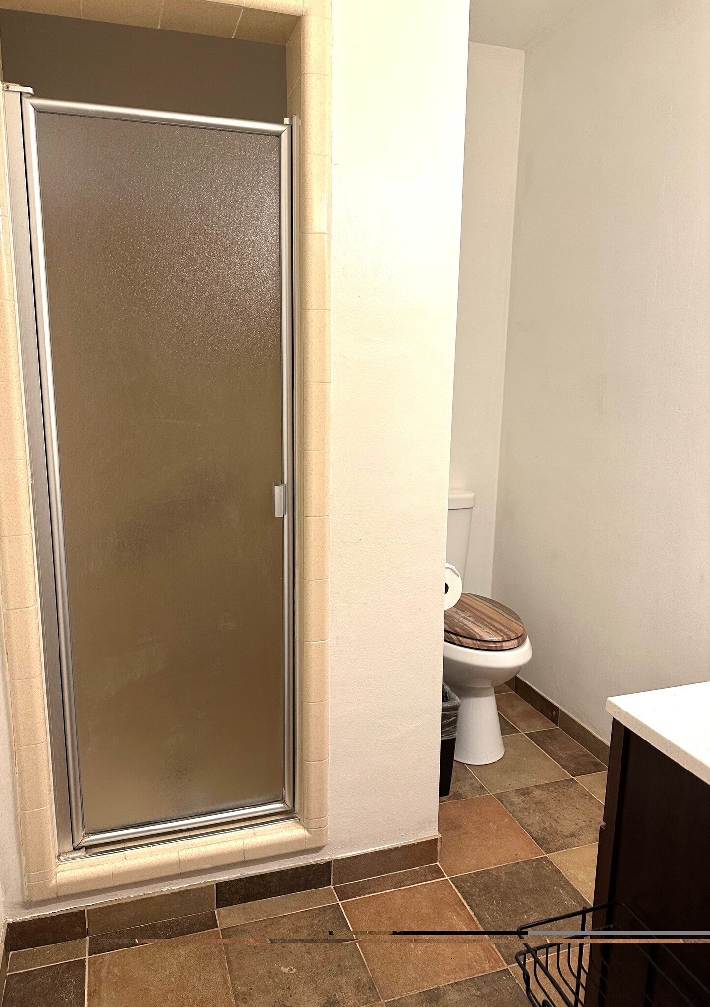 Bathroom - 2004 S Meyler St