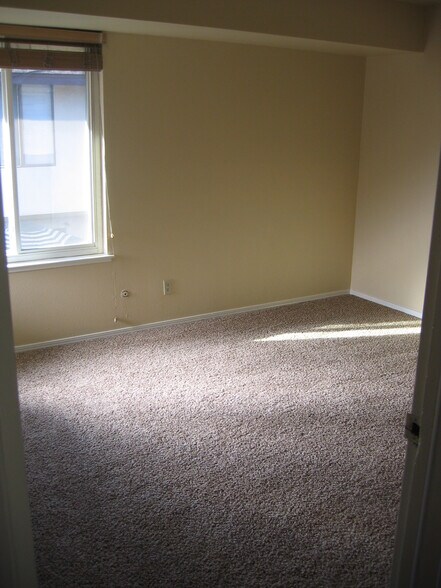 Building Photo - 1816 Polk Way