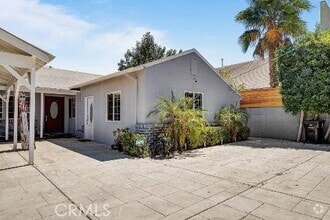 Building Photo - 6854 Gentry Ave