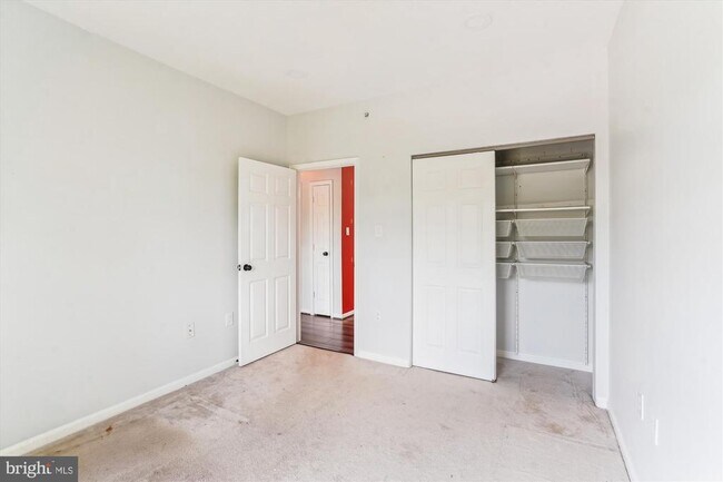 Building Photo - 4138 Fountainside Ln