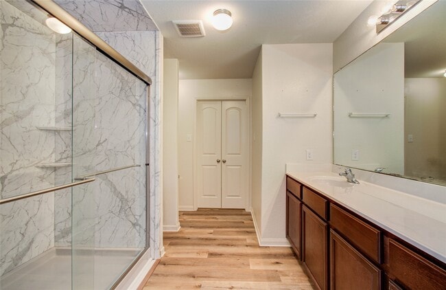 Building Photo - 1315 Diamond Drape Dr