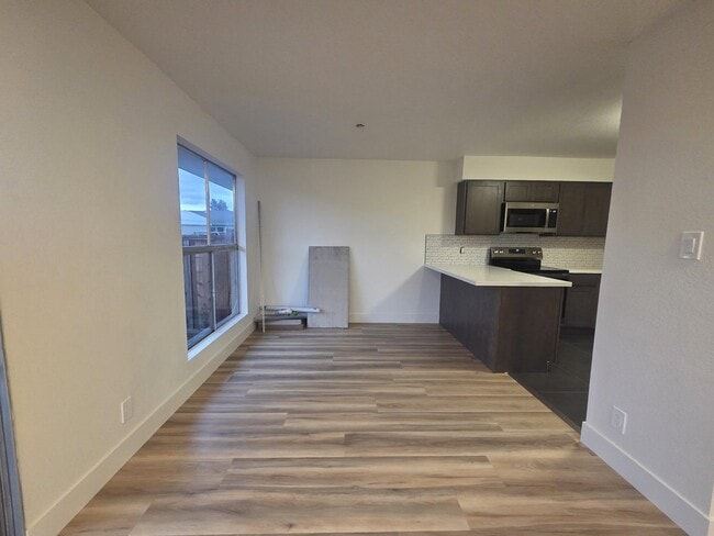 Building Photo - 1007 Bluebell Dr