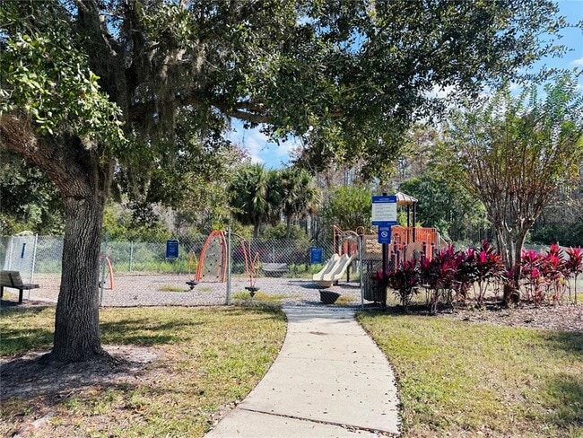 Building Photo - 10801 Spider Lily Dr