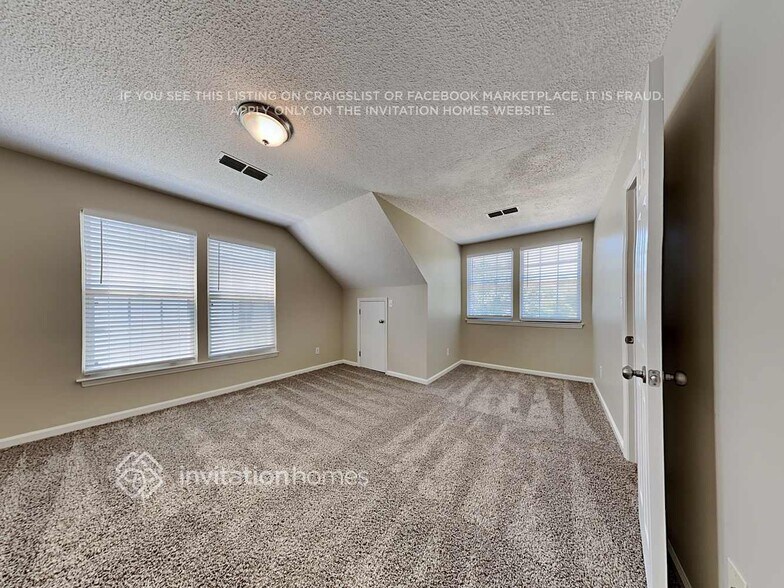 Building Photo - 17216 Chablis Ct