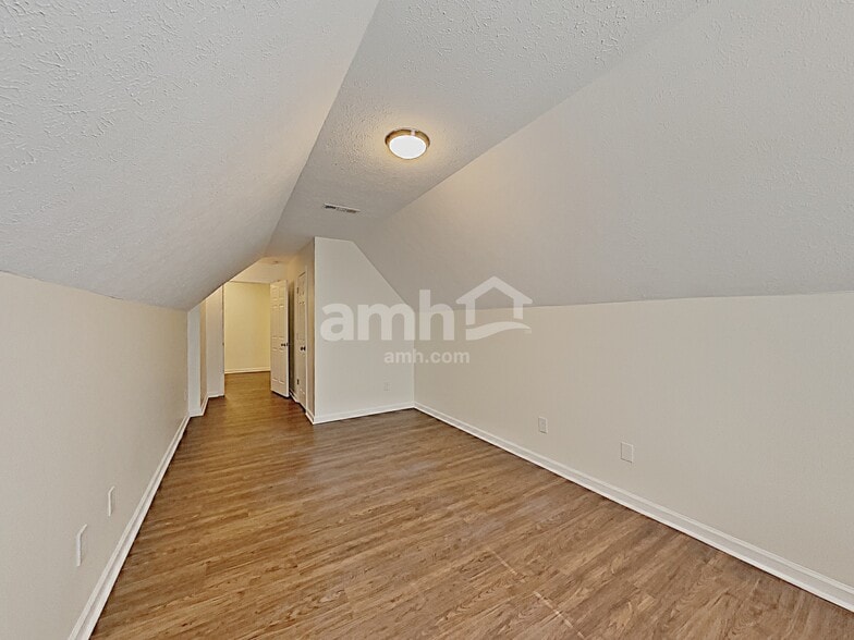 Building Photo - 4864 Ark Ln