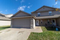 Building Photo - 4012-4014-4014 Arctic Fox Dr