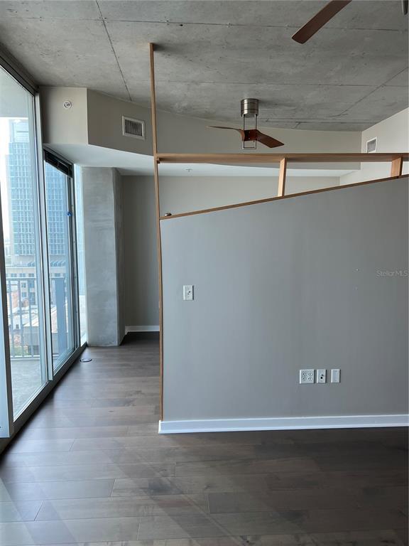 Building Photo - 777 N Ashley Dr