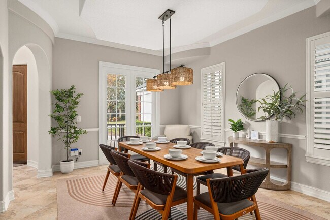 Building Photo - 1227 Radiant St