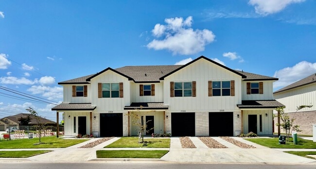 Primary Photo - 1ST MONTH RENT FREE