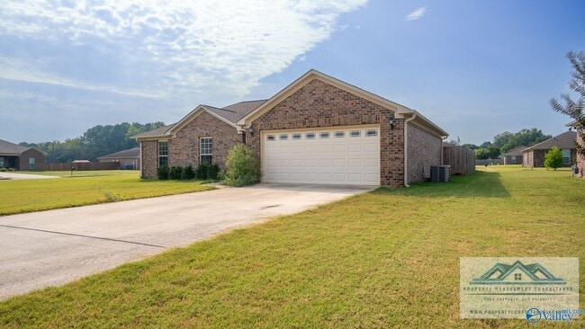 Building Photo - 19227 Racheals Loop