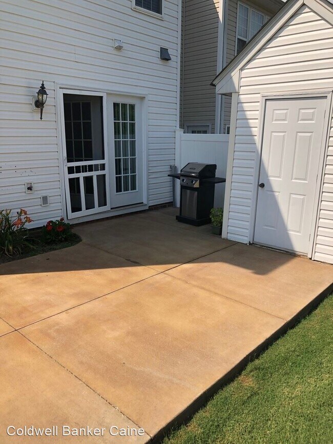 Building Photo - 2 br, 1.5 bath House - 72 Spring Crossing ...