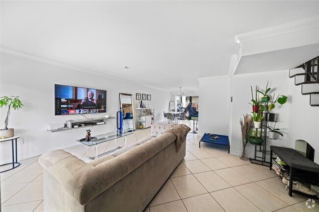 Building Photo - 8745 SW 137th Ave