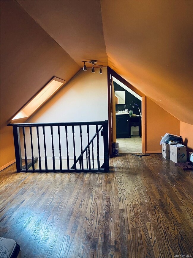 Building Photo - 46 Leonard St