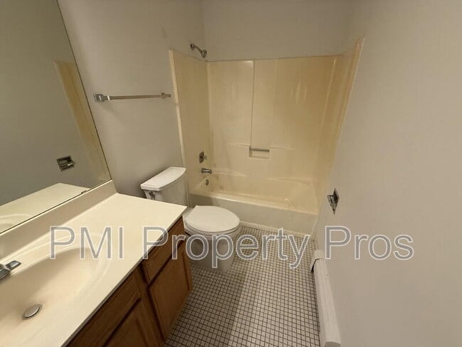 Building Photo - 139 Heidel Rd