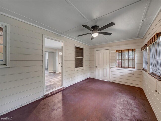 Building Photo - 2 br, 1.5 bath House - 5200 Forsyth Road