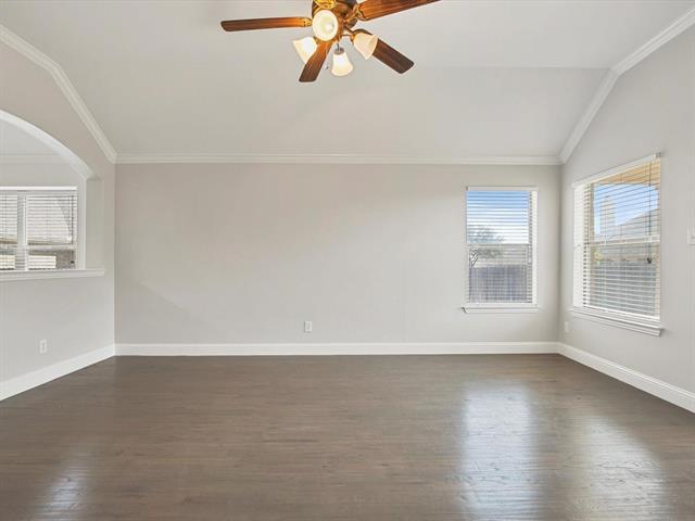 Building Photo - 224 Linden Ct