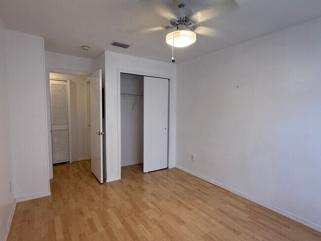 Building Photo - Gated Community