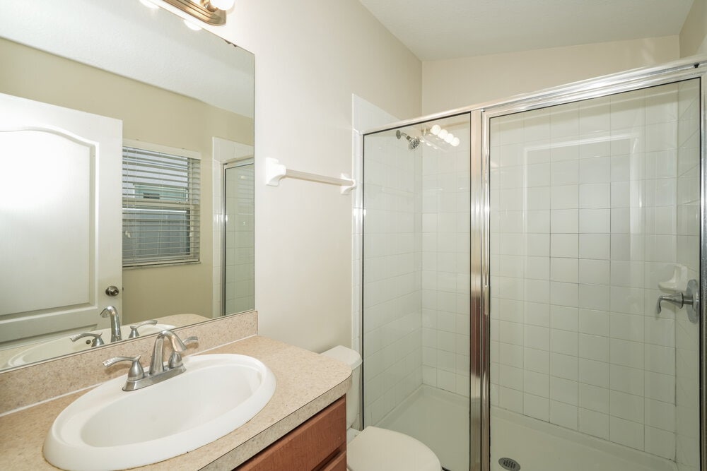 Building Photo - 15405 Quail Woods Pl