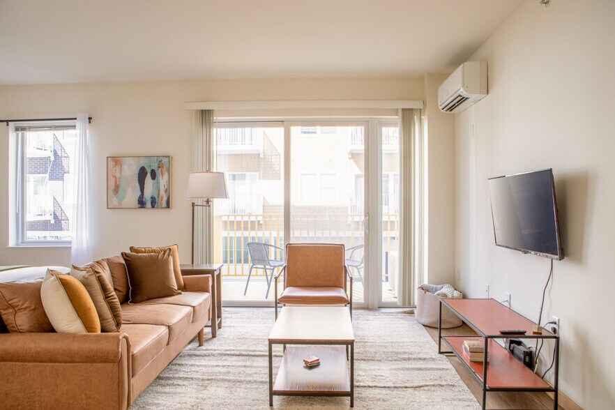 Building Photo - 1030 S 2nd St