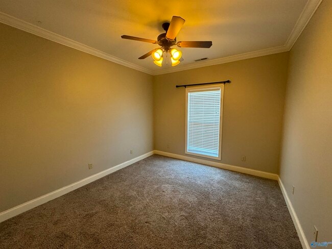 Building Photo - 126 Bilton Dr