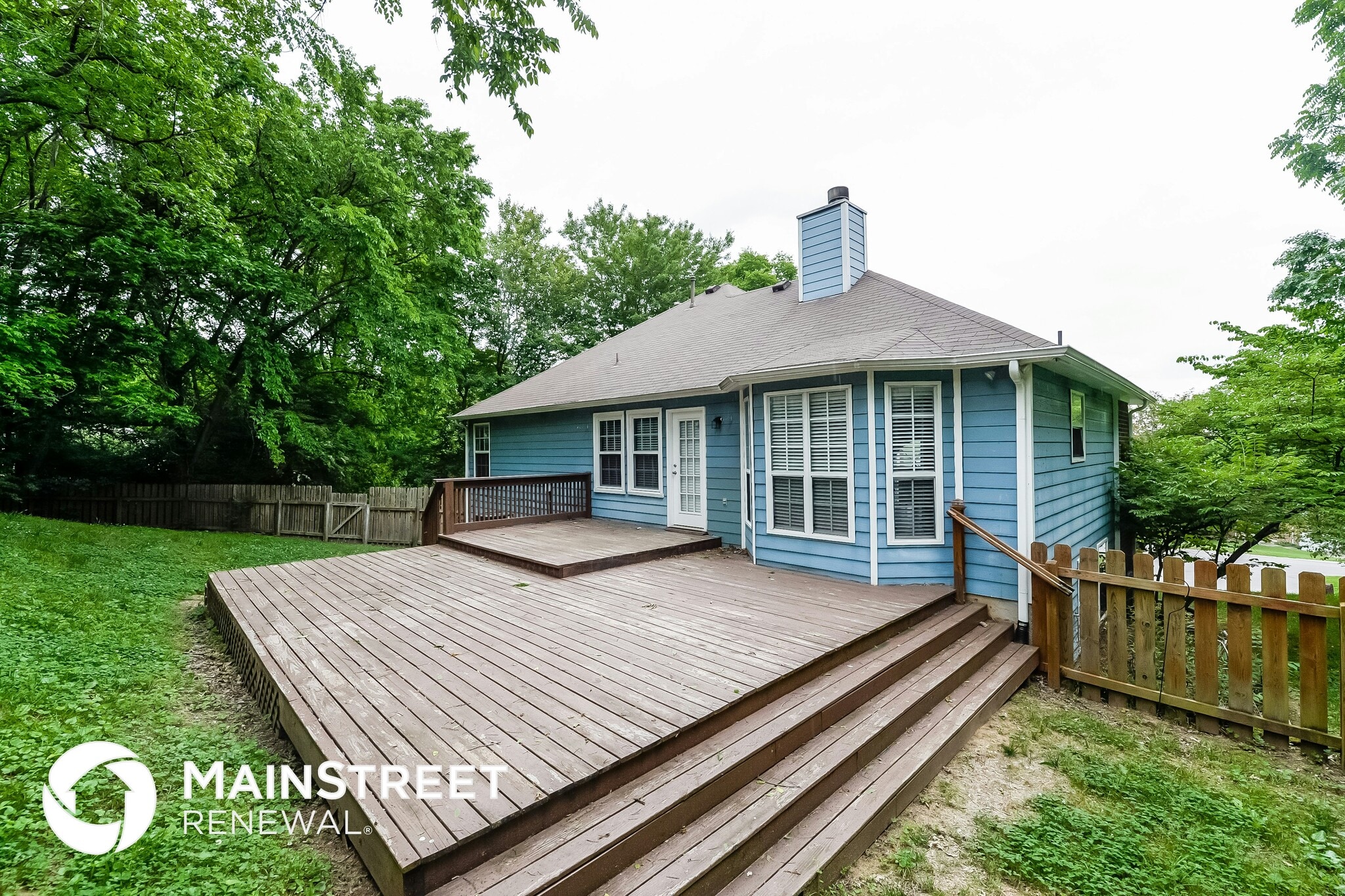 Building Photo - 1129 Mistletoe Cir