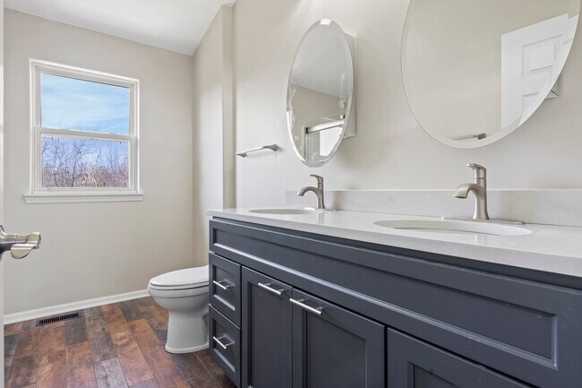 Building Photo - 32804 Bending Creek Road