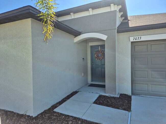 Building Photo - Meticulously maintained home in desirable Cypress Mill