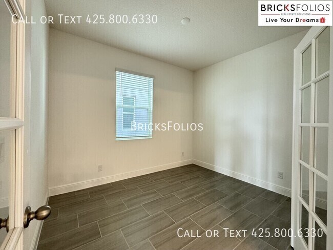 Building Photo - 14508 Crestavista Ave