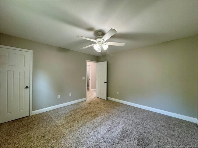 Building Photo - 112 Palmate Ct