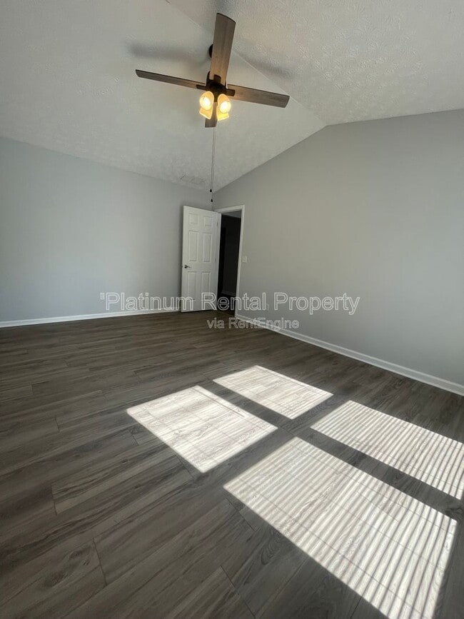 Building Photo - 1630 Creek Crossing SE