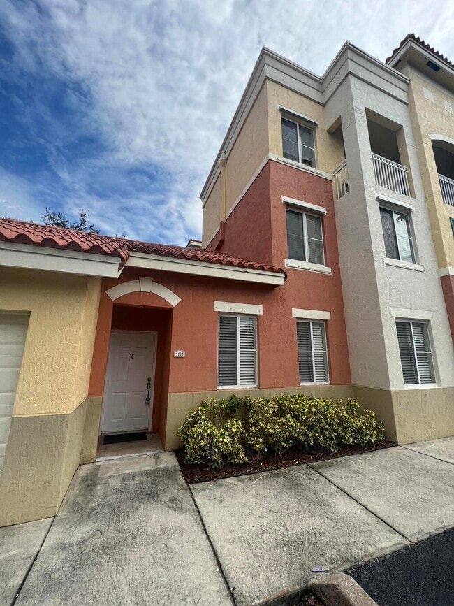 Building Photo - 11016 Legacy Dr