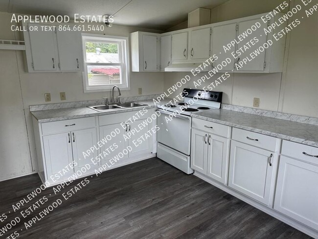 Building Photo - 251 Pebble Rock Cir