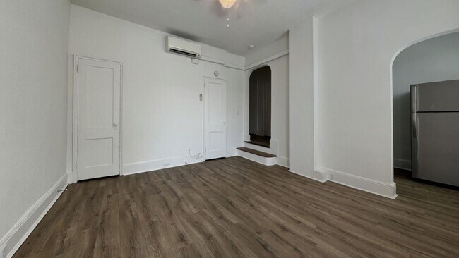 Building Photo - Studio ~ Coming August 2025