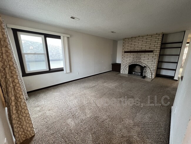 Building Photo - 3061 Reed Ave