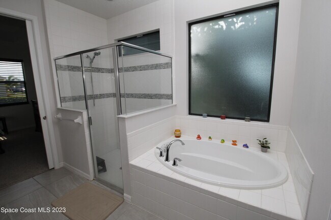 Building Photo - 3039 Burghley Park Way