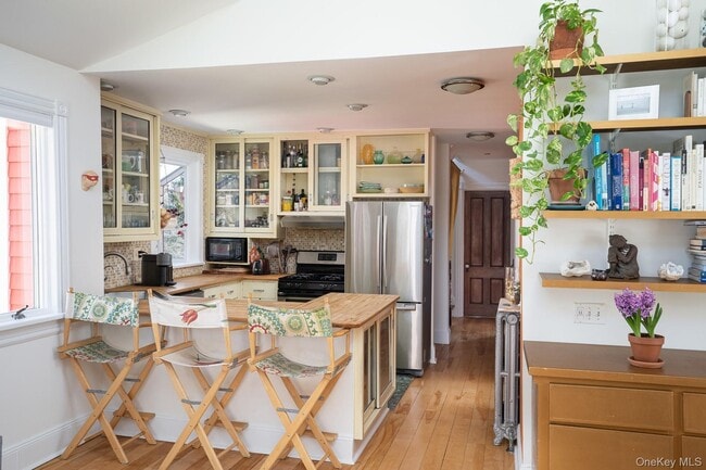 Building Photo - 52 Jefferson St