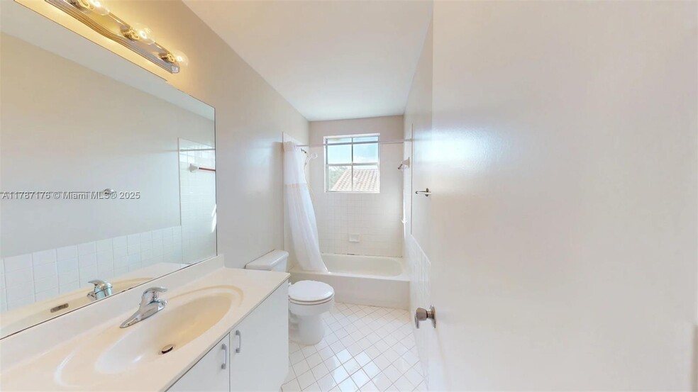 Building Photo - 582 Carrington Ln