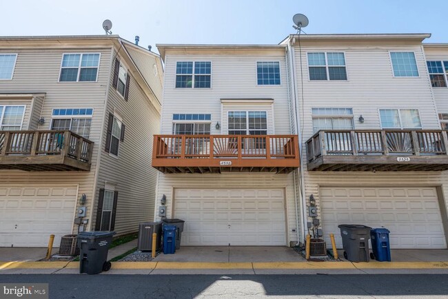 Building Photo - 2338 Huntington Station Ct