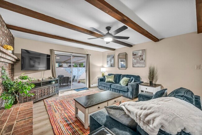Building Photo - 1490 Foster Dr