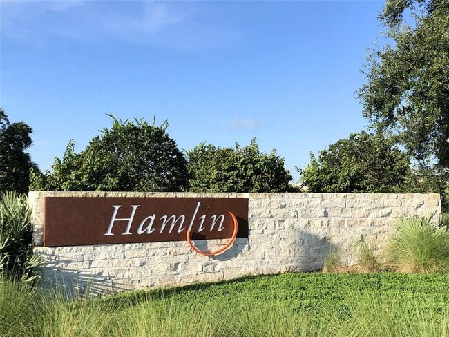 Building Photo - 15470 Honeybell Dr