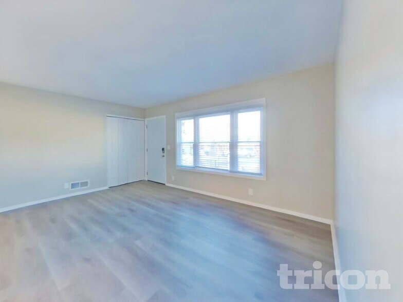 Building Photo - 2463 Yolanda Trail