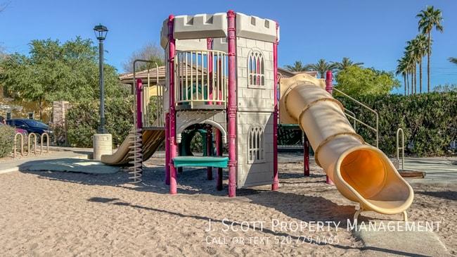 Building Photo - 746 N Laguna Dr